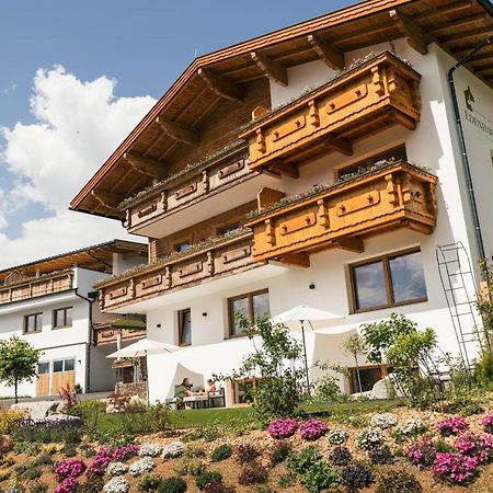 Edenhauserhof Neu Gotzens Eksteriør bilde