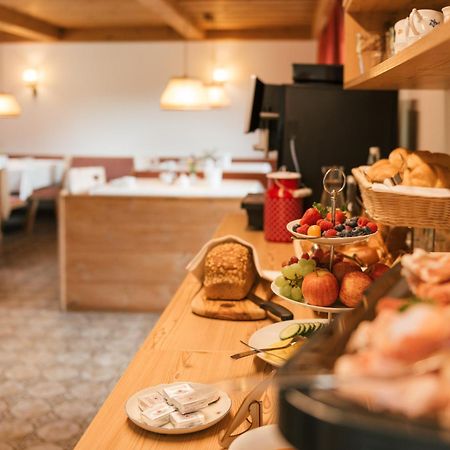 Edenhauserhof Neu Gotzens Eksteriør bilde