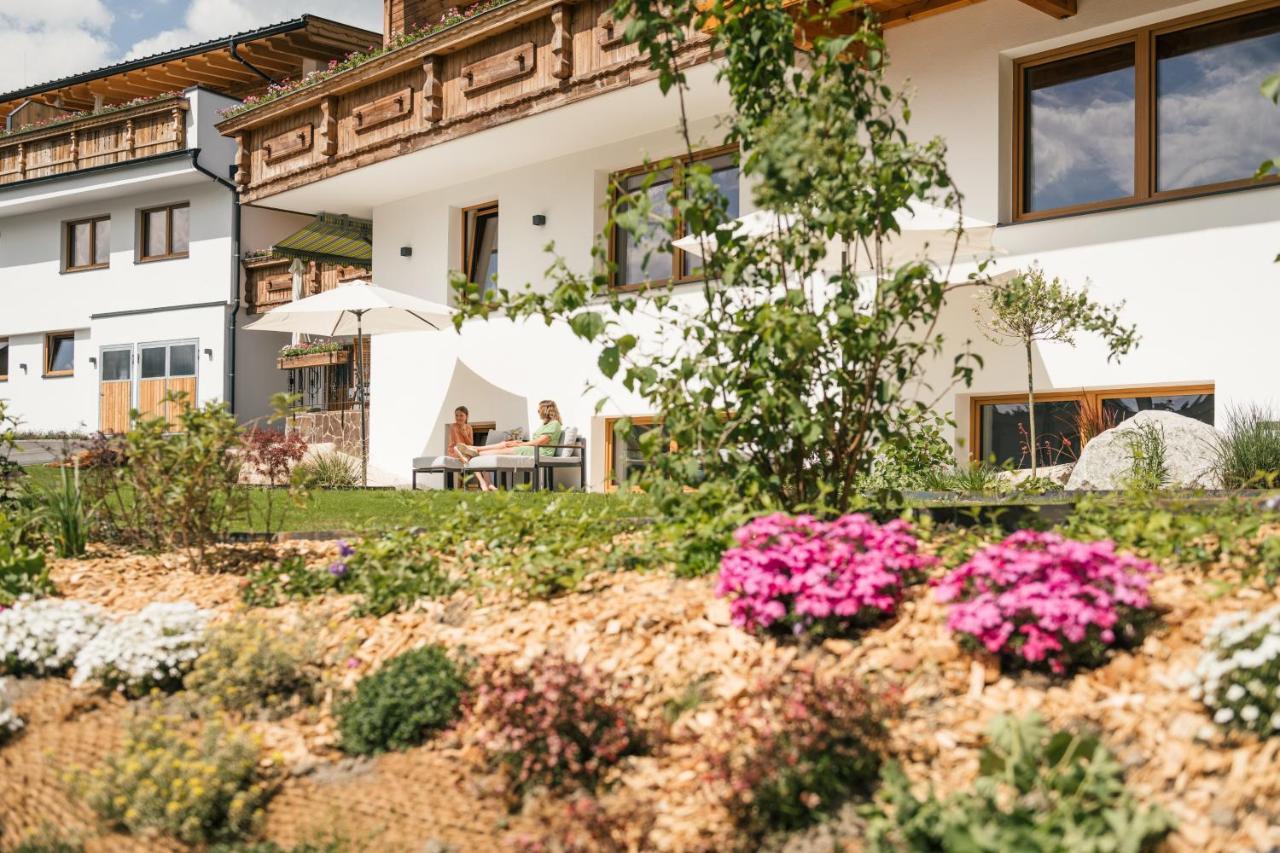 Edenhauserhof Neu Gotzens Eksteriør bilde