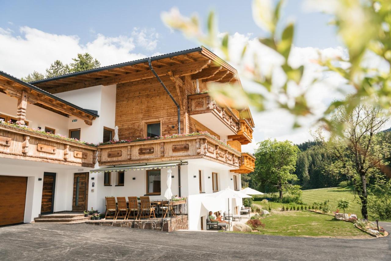 Edenhauserhof Neu Gotzens Eksteriør bilde